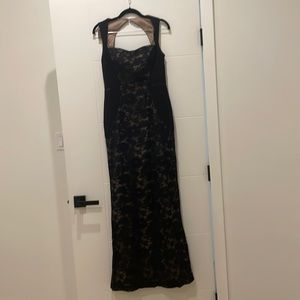 Aidan Mattox 90s inspired  black lace dress